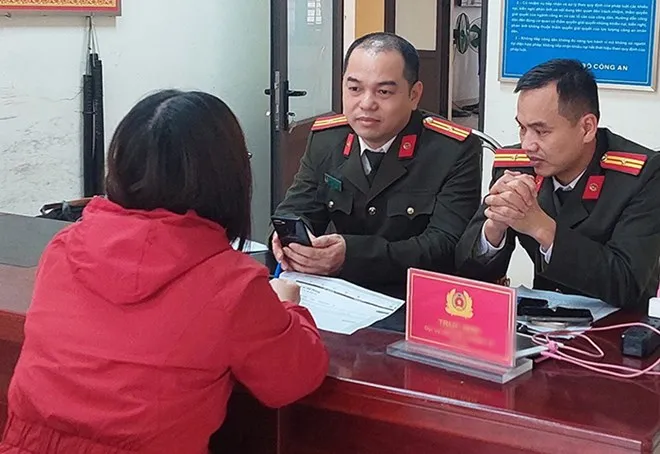 Công an Hải Phòng làm việc với người quản trị nhóm giả mạo công an