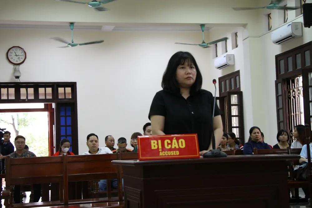 'Siêu lừa' Phạm Thị Hoà hầu toà vì lừa đảo hàng trăm tỉ đồng gọi vốn đầu tư bất động sản. Ảnh: CTV