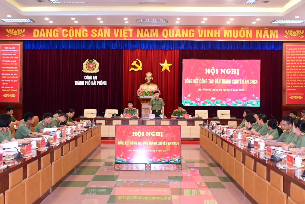 Hội nghị tổng kết chuyên án CNC4 triệt phá ổ nhóm người Trung Quốc vận hành đường dây đánh bạc online ở Hải Phòng. Ảnh: CAHP Hội nghị tổng kết chuyên án CNC4 triệt phá ổ nhóm người Trung Quốc vận hành đường dây đánh bạc online ở Hải Phòng. Ảnh: CAHP