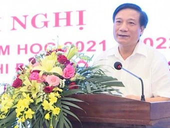 Ông Nguyễn Viết Hiển, Giám đốc Sở GD&ĐT tỉnh Thái Bình tiếp tục bị đình chỉ để phục vụ việc thanh tra