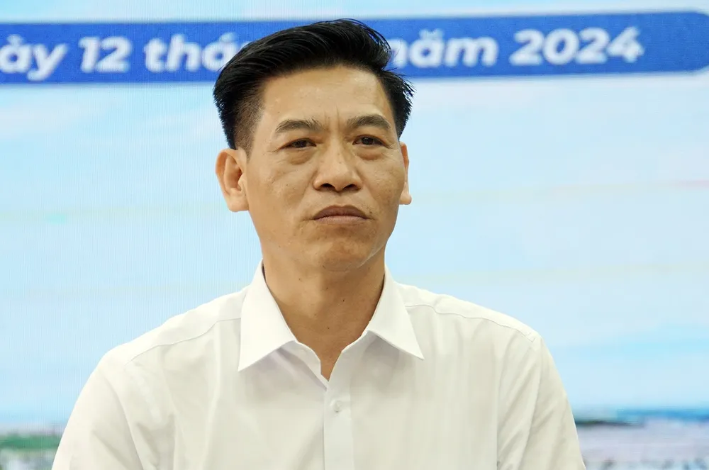 Ông Phạm Hoàng Tuấn, Phó Chủ tịch UBND quận Đồ Sơn, Trưởng Ban Tổ chức Lễ hội chọi trâu Đồ Sơn 2024 quan-do-son-noi-gi-sau-lum-xum-mua-ao-700-000-dong-de-duoc-co-giay-moi-xem-le-hoi-choi-trau-2.jpg