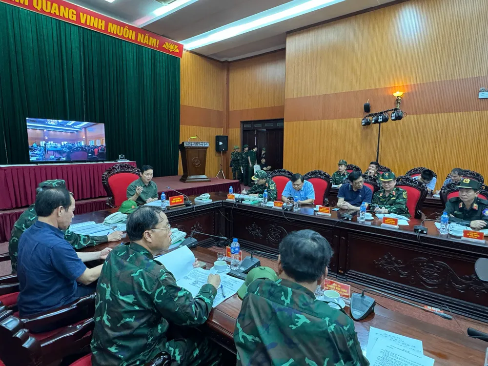 Sở chỉ huy tiền phương phòng, chống bão số 3 tại Hải Phòng. Ảnh: NGỌC SƠN pho-thu-tuong-can-tiep-tuc-duy-tri-canh-giac-tap-trung-cao-do-voi-bao-so-3-2.jpg