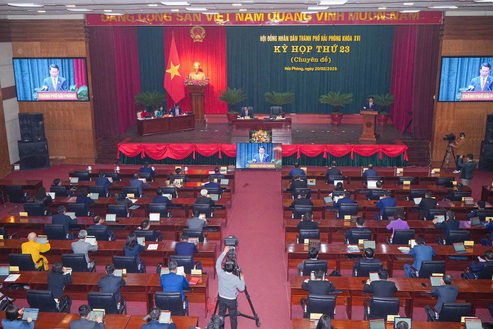 HĐND TP Hải Phòng thông qua Nghị quyết hỗ trợ cho cán bộ nghỉ hưu sớm trước 1-6 thêm 1 lần với mức của Chính phủ. Ảnh: ĐT