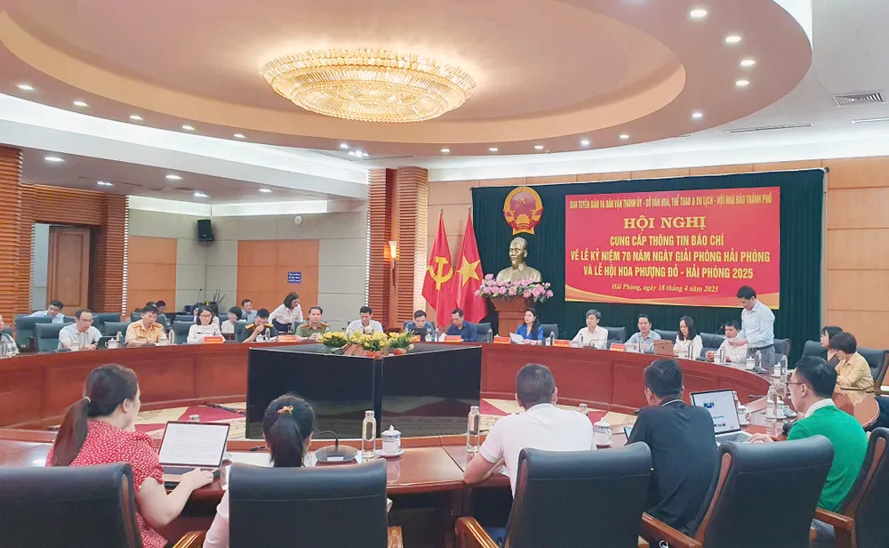 Hội nghị cung cấp thông tin báo chí về Lễ kỷ niệm 70 năm ngày giải phóng Hải Phòng và Lễ hội Hoa phượng đỏ - Hải Phòng 2025. Ảnh: NS