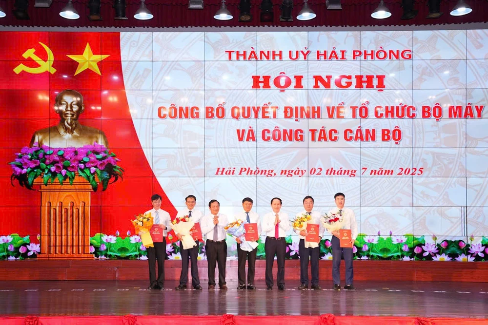 bi-thu-thanh-uy-hai-phong-mong-can-bo-bo-tam-ly-cuc-bo-dia-phuong-sau-sap-nhap-3.jpg