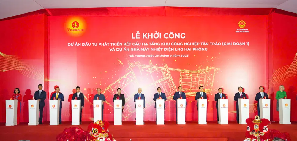 thu-tuong-chinh-phu-pham-minh-chinh-du-le-khoi-cong-2-du-an-quan-trong-tai-hai-phong-2.jpg