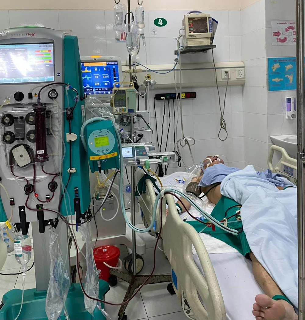 Nam bệnh nhân nhập viện trong tình trạng lơ mơ, suy giảm tri giác với tiền sử Đái tháo đường tuýp 2 do lạm dụng rượu. Ảnh: BV