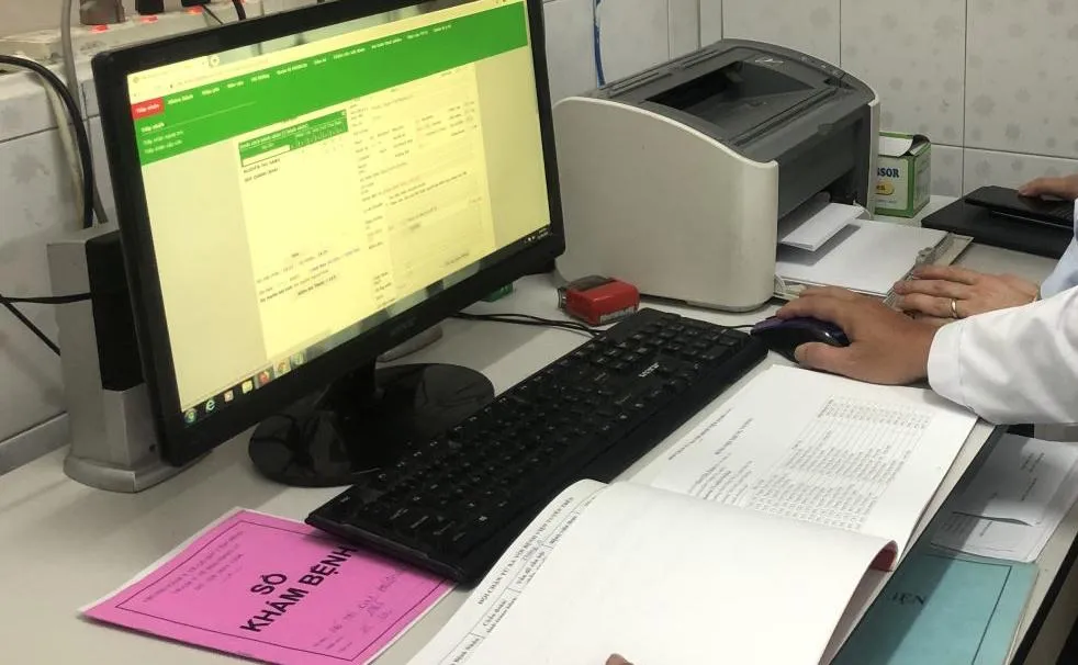 Đơn thuốc điện tử được lập, hiển thị, ký số, chia sẻ và lưu trữ bằng phương thức điện tử có giá trị pháp lý như đơn thuốc giấy.