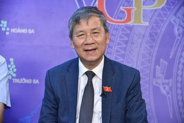 GS.TS, AHLĐ Nguyễn Anh Trí, đại biểu Quốc hội, nguyên Viện trưởng Viện Huyết học Truyền máu Trung ương, chia sẻ tại tọa đàm. Ảnh: VGP GS.TS, AHLĐ Nguyễn Anh Trí, đại biểu Quốc hội, nguyên Viện trưởng Viện Huyết học Truyền máu Trung ương, chia sẻ tại tọa đàm. Ảnh: VGP