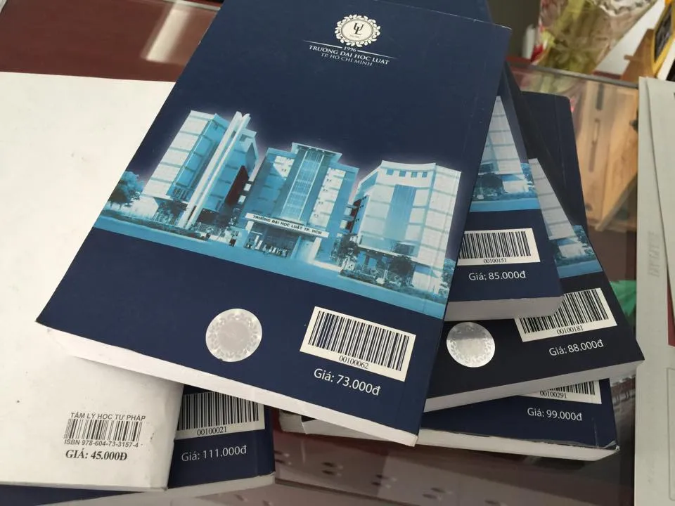 Trần tình của sinh viên bị cấm học vì phôtô giáo trình ảnh 1