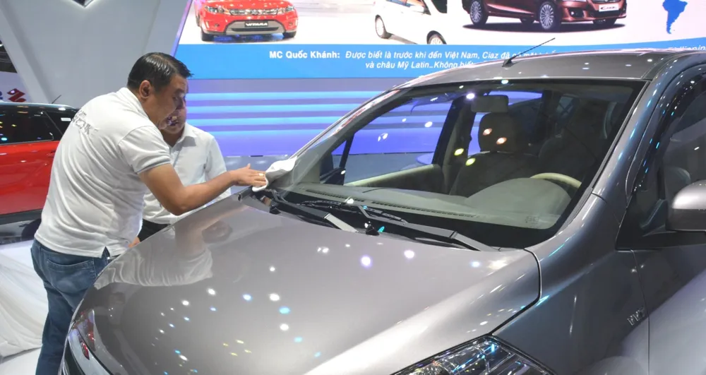 Ô tô giảm giá bằng cách bỏ bớt...máy lạnh ảnh 1