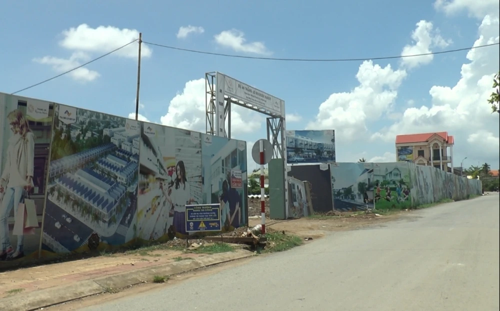 Chấm dứt giao dịch nhiều dự án đất nền “bán chui” tại Long An ảnh 1