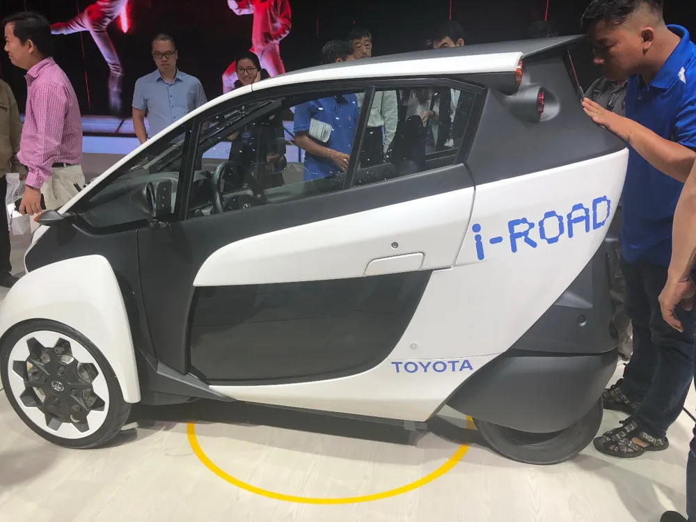 'Độc, lạ' chiếc xe điện 3 bánh I-Road tại triển lãm ô tô 2018 ảnh 6