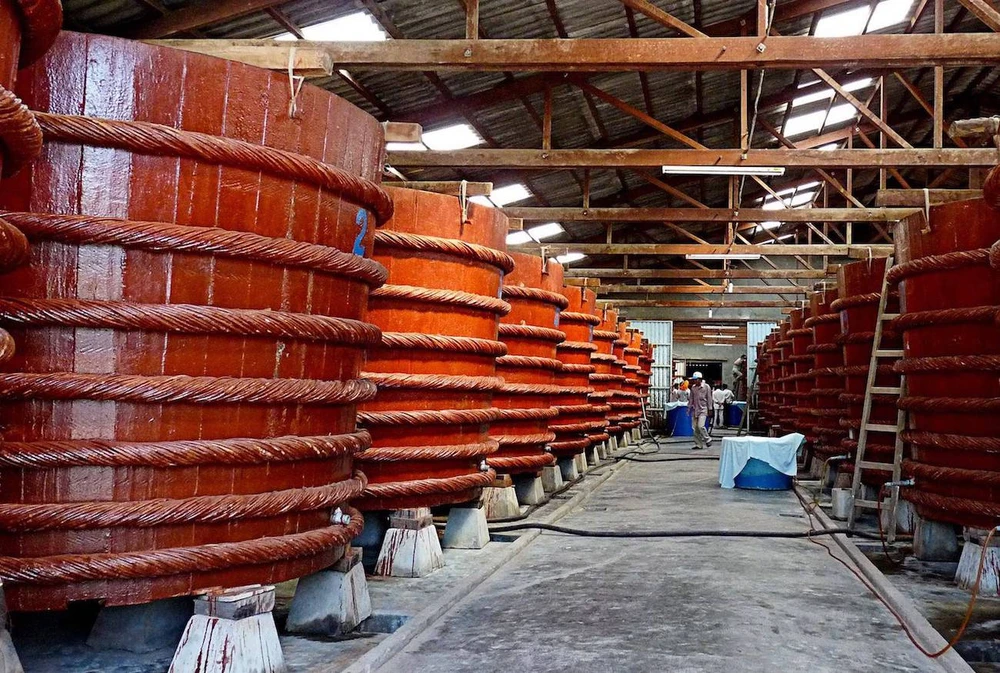 Nước mắm nhĩ Việt Nam xuất xứ từ... Hồng Kông ảnh 1