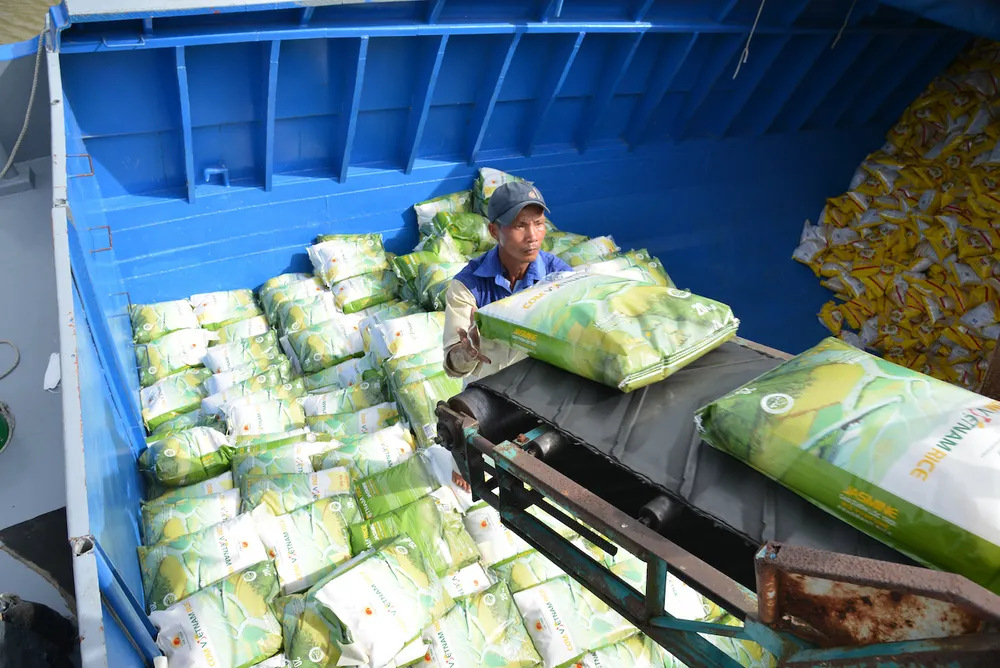 Xuất khẩu gạo Việt tăng mạnh sang các thị trường lớn như Philippines, Trung Quốc, Indonesia... xuất khẩu gạo Việt