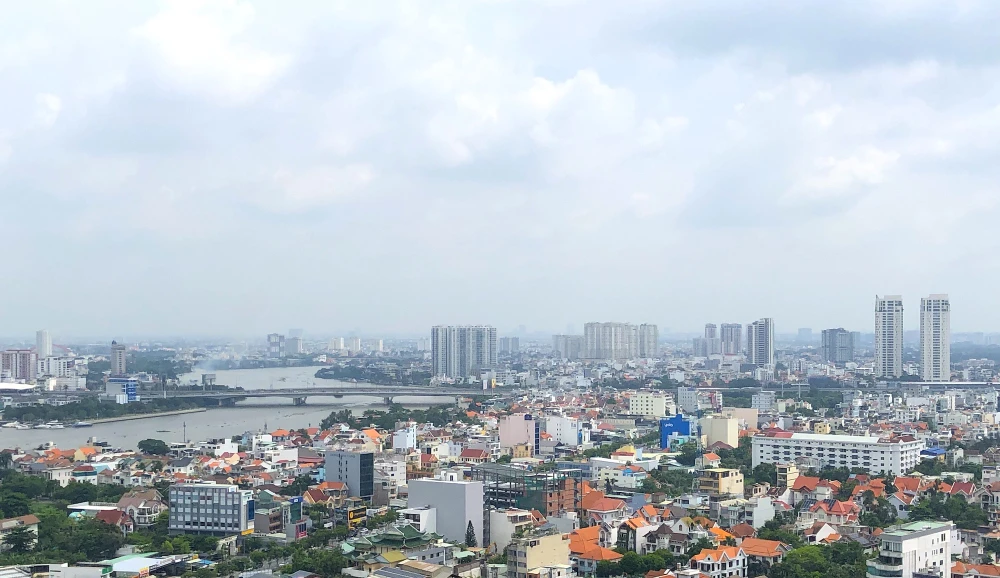 Trường hợp các Luật và dự thảo Nghị quyết của Quốc hội liên quan không được phép áp dụng sớm từ ngày 1-7 thì kịch bản thị trường bất động sản tiếp tục khó khăn kéo dài. Ảnh QH bat-dong-san-du-bao-cuoi-nam-2024-h3.jpg