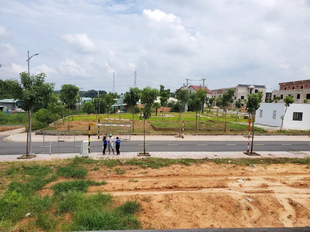 Nhu cầu tìm kiếm đất nền Đồng Nai, Bình Dương đều giảm vào đầu quý II-2024. Ảnh: QH nha-dat-bat-dong-san-Binh-Duong.jpg
