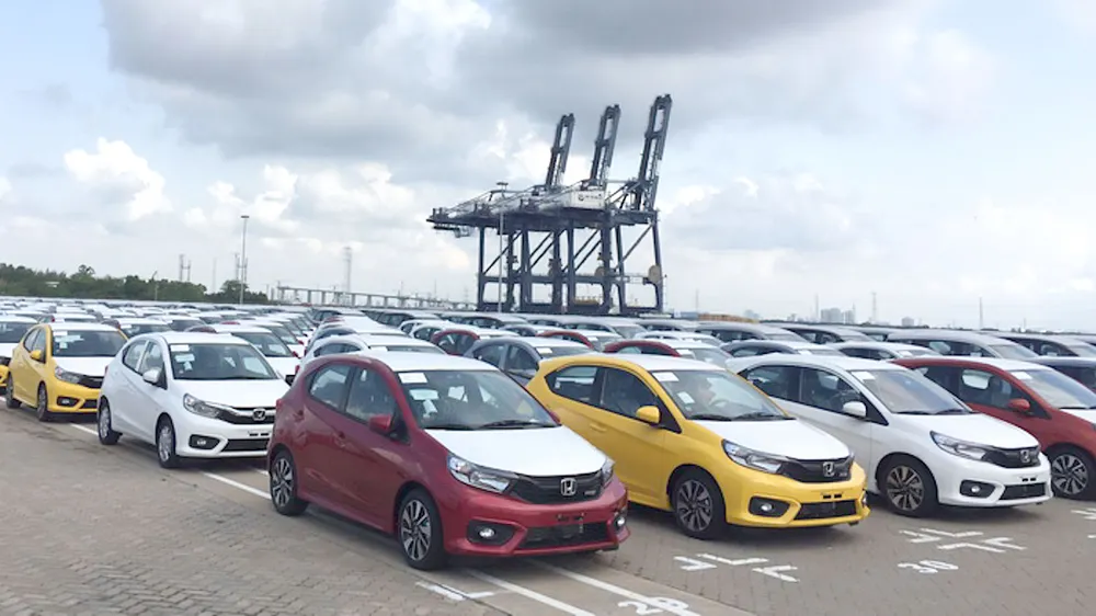 Ô tô nhập khẩu từ Indonesia vào Việt Nam có giá thấp nhất chỉ khoảng 360 triệu đồng/chiếc. ô tô nhập khẩu