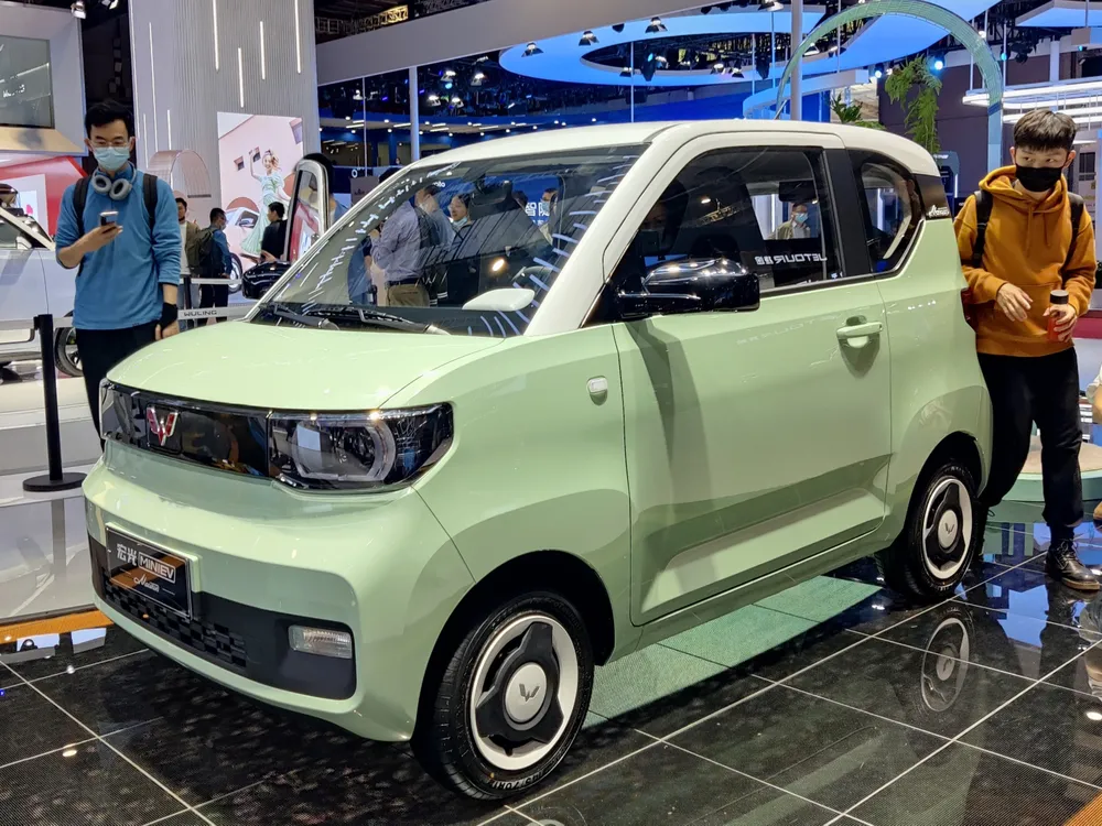 Một mẫu xe điện mini đang bán tại thị trường Việt Nam. hinh-xe-dien-T1.jpg