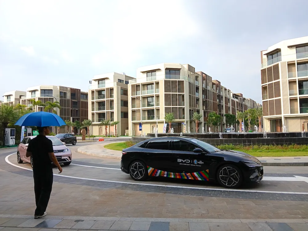 Một số hãng xe điện nước ngoài tiết lộ đang phối hợp với các đối tác để phát triển trạm sạc một cách phù hợp nhằm thuyết phục được người tiêu dùng Việt Nam. Ảnh: QH xe điện nước ngoài