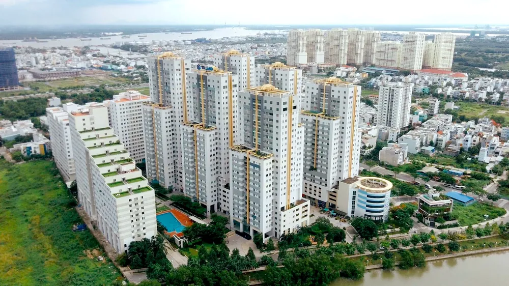Cư dân nhiều dự án chung cư tại TP.HCM vẫn bức xúc vì chậm được cấp sổ hồng. Ảnh: QH chủ đầu tư