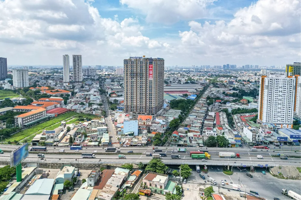 Mức giá căn hộ các tỉnh lân cận phù hợp với túi tiền người dân TP.HCM. Ảnh: QH nguoi-dan-TPHCM-can-ho-Binh-DUONG.jpg