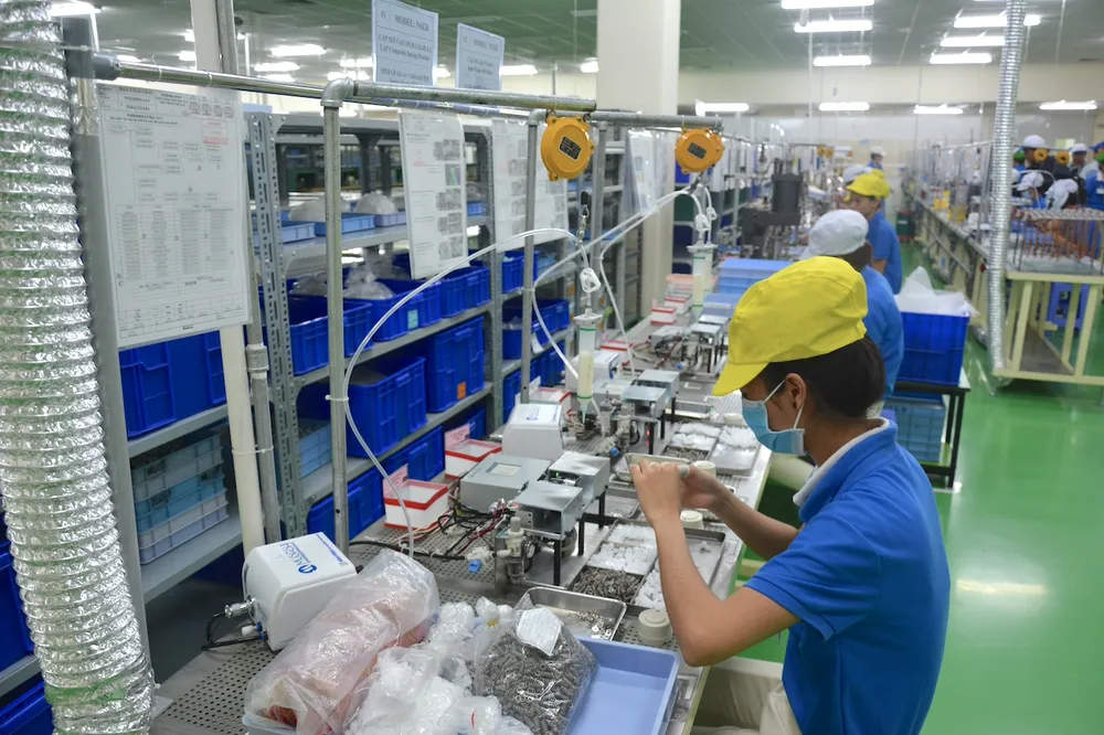 Doanh nghiệp Việt cần hỗ trợ tiếp sức cạnh tranh ngay trên sân nhà. Ảnh: QH doanh-nghiep-Viet-Nam8.JPG