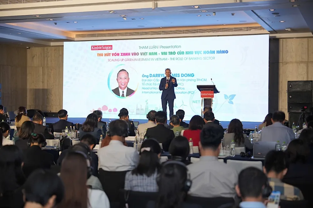 Các chuyên gia góp ý bốn chìa khóa để mở cửa thị trường tài chính khí hậu bao gồm mở khóa quy định pháp lý, các dự án có thể vay vốn ngân hàng, giải pháp tài chính hỗn hợp và tăng năng lực của thị trường vốn. Ảnh: QH doanh nghiệp Việt