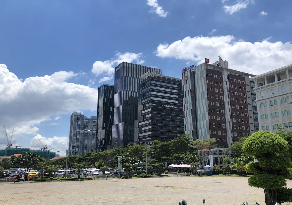 văn phòng ngoài trung tâm TPHCM