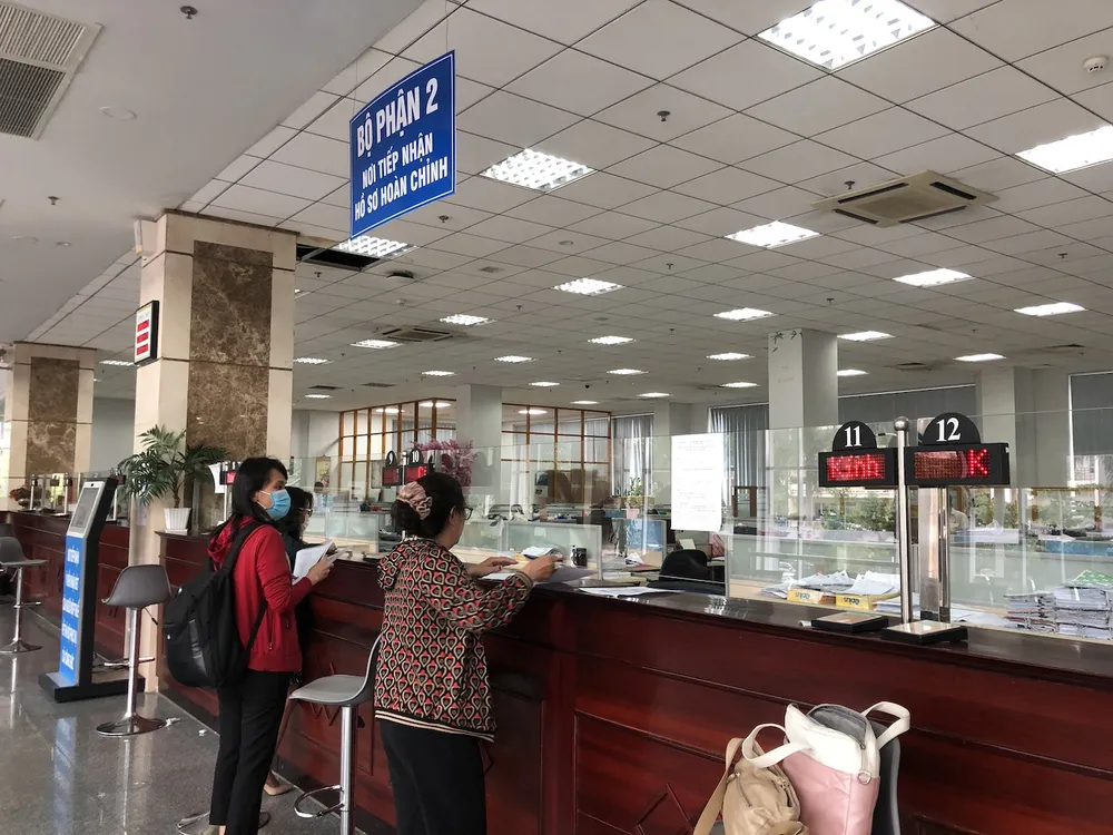 Tính đến hết ngày 29-9, Cục Thuế TP.HCM đã giải quyết được 14.300 hồ sơ đất đai tồn đọng đạt 90,5%. Ảnh: QH ho-so-dat-dai-cuc-thue-tphcm3.JPG