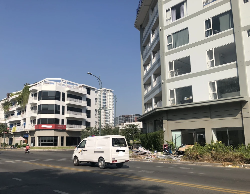 Các chuyên gia đề xuất đánh thuế vào những bất động sản không sử dụng, bỏ không. Ảnh minh họa: QH thue-tai-san-nha-dat-dau-co-bat-dong-san4.JPG