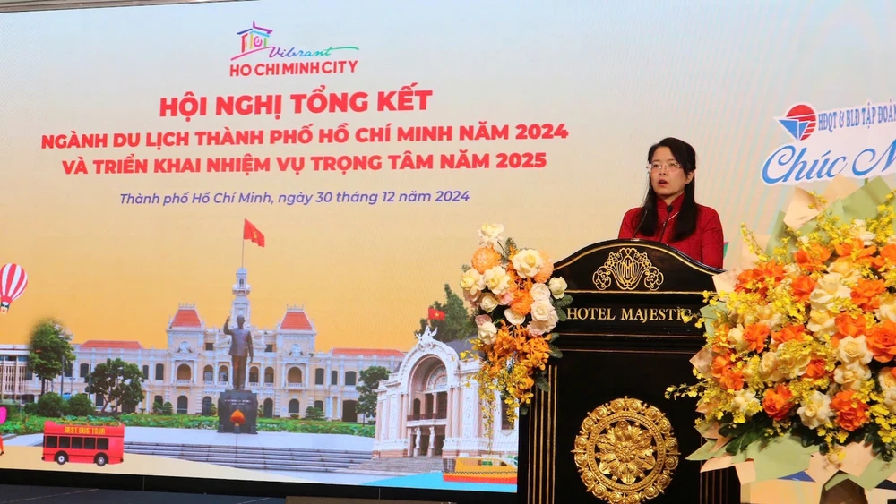 Năm 2025, doanh thu du lịch TP.HCM dự kiến đạt mức ‘khủng’ 260.000 tỉ đồng