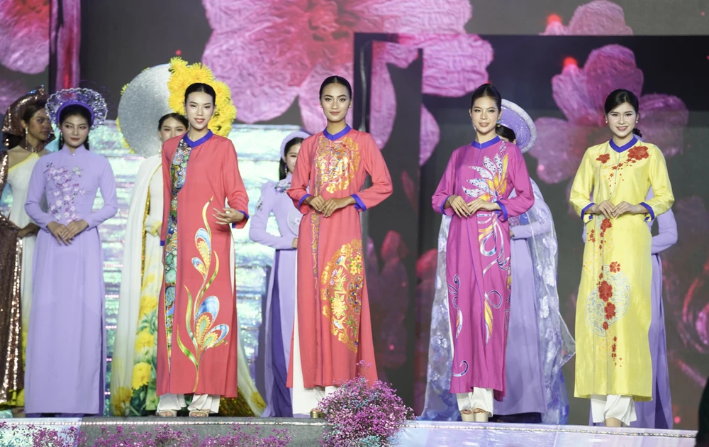 le-hoi-ao-dai-h1.JPG