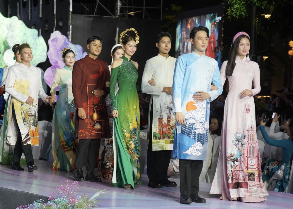 le-hoi-ao-dai-h8.JPG