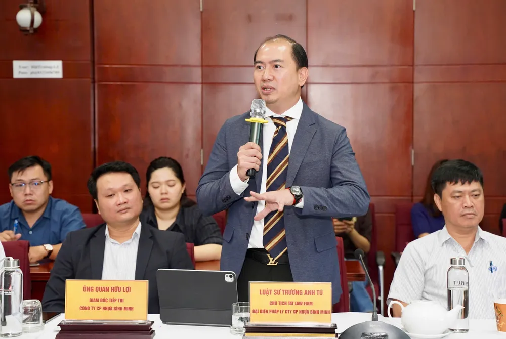 Luật sư Trương Anh Tú, Chủ tịch TAT Law Firm, đại diện pháp lý cho Công ty CP Nhựa Bình Minh. Ảnh: THUẬN VĂN ngăn chặn hàng giả