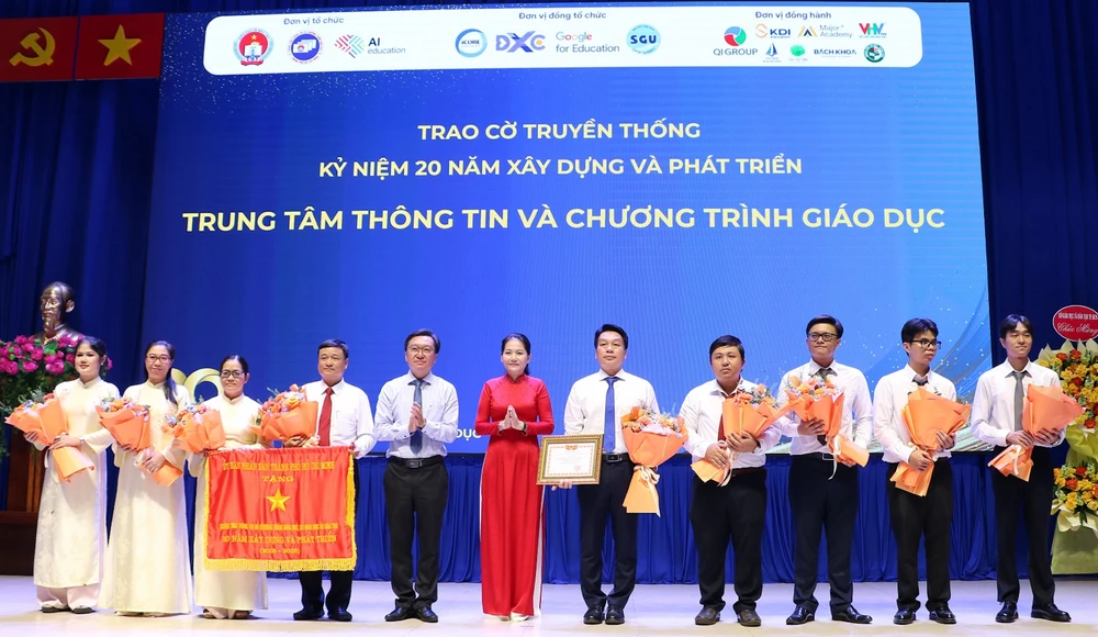 hoc-sinh-truong-thpt-nguyen-_571766213738.jpg