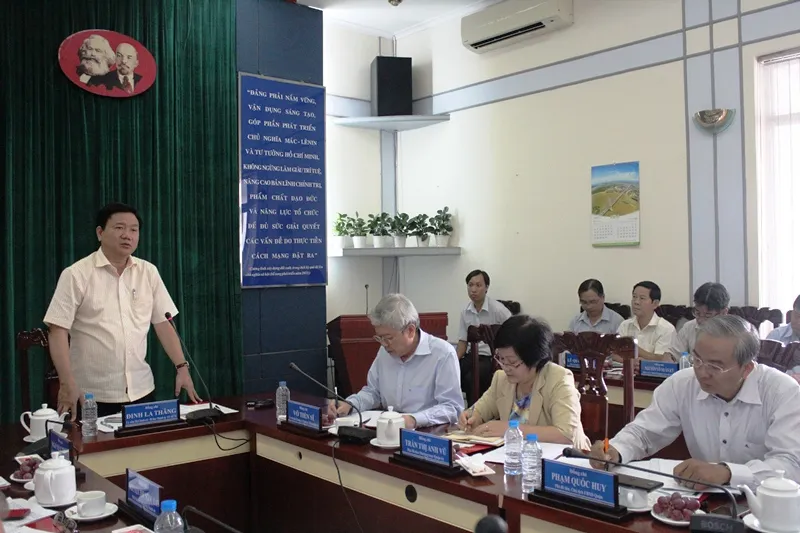 Bí Thư Thăng: ‘Các anh cứ làm đủng đỉnh biết bao giờ xong’ ảnh 2