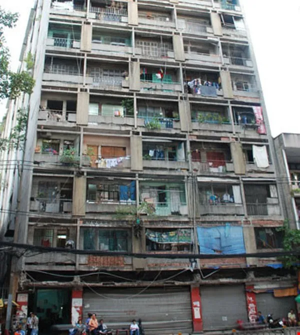 Tháo dỡ khẩn cấp chung cư 727 sau chỉ đạo của Bí thư Thăng ảnh 1