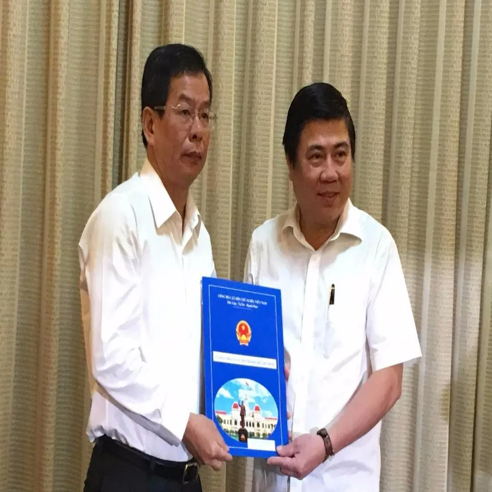 nguyễn hữu việt