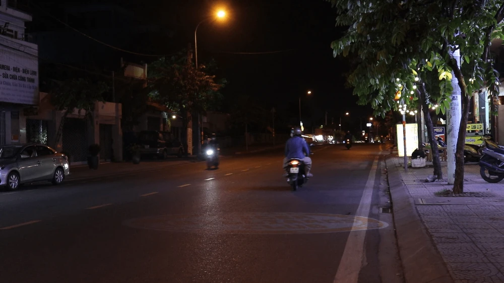 Dung-den-led-chieu-logo-xuong-long-duong (1)-min.png