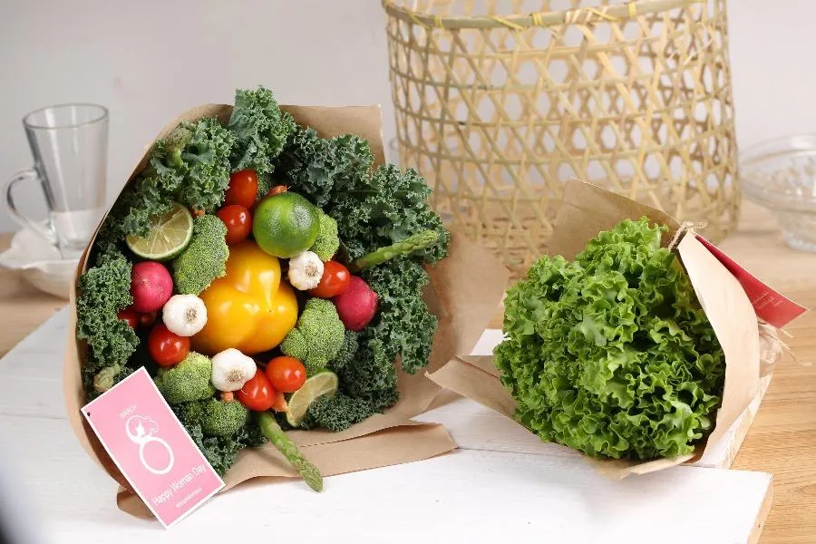 Bó hoa rau ăn được gây sốt ngày Quốc tế phụ nữ 8-3 ảnh 2