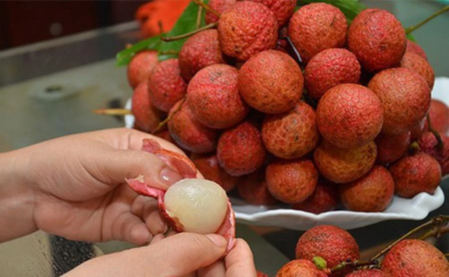 trai-cay-chua-nong-do-con-cao