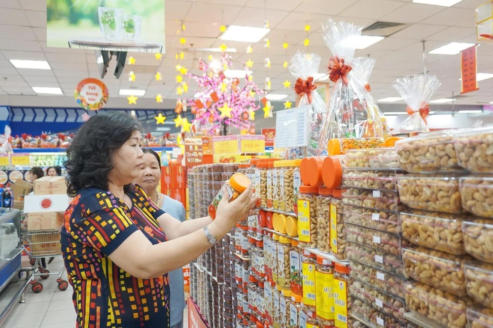 ngay-tet-nguoi-dan-mua-hang-nhieu