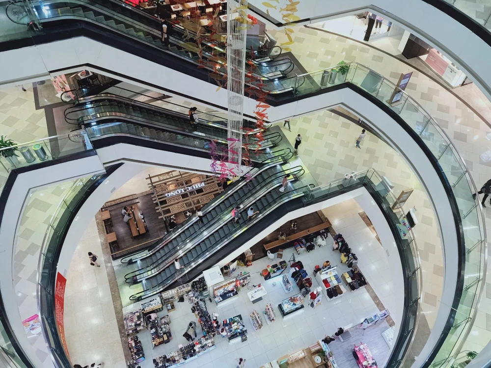 Giá thuê mặt bằng TTMT đang cao gấp 4 lần so với mặt bằng ngoài trung tâm. Ảnh: THU HÀ