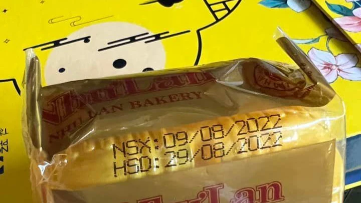 Vì sao bánh trung thu còn hạn sử dụng nhưng vẫn bị mốc? ảnh 2