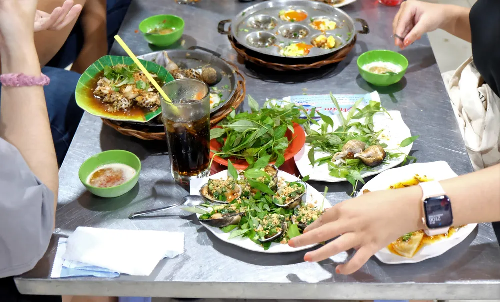 Hàu chứa hàm lượng kẽm phong phú, chính vì thế ăn hàu có tác dụng thúc đẩy nhu cầu sinh lý ở nam giới. ẢNH: HẠ QUYÊN