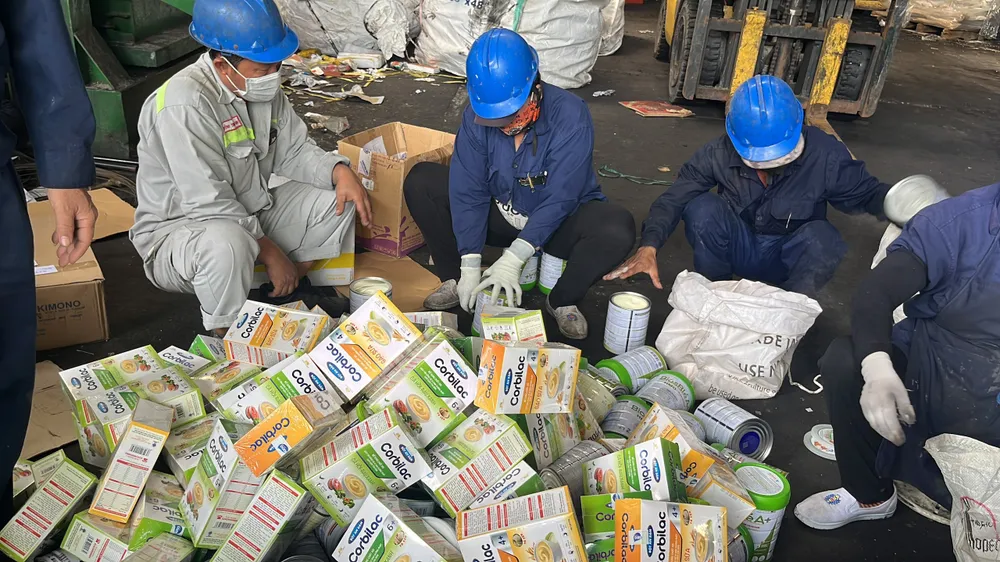 Sữa mát, bột ăn dặm... có các chỉ tiêu dinh dưỡng không phù hợp với mức thông tin dinh dưỡng cho phép in trên bao bì. Ảnh: QLTT Sữa mát, bột ăn dặm... có các chỉ tiêu dinh dưỡng không phù hợp với mức thông tin dinh dưỡng cho phép in trên bao bì. Ảnh: QLTT