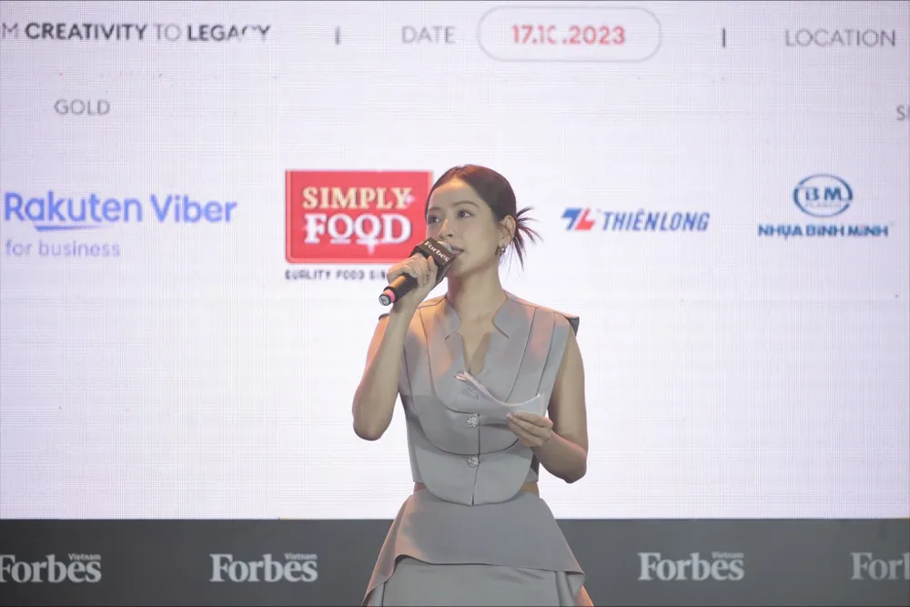 Chi Pu chia sẻ về hành trình mở thương hiệu Phở Việt tại thị trường Trung Quốc. Ảnh: Forber VN chi-pu.jpeg