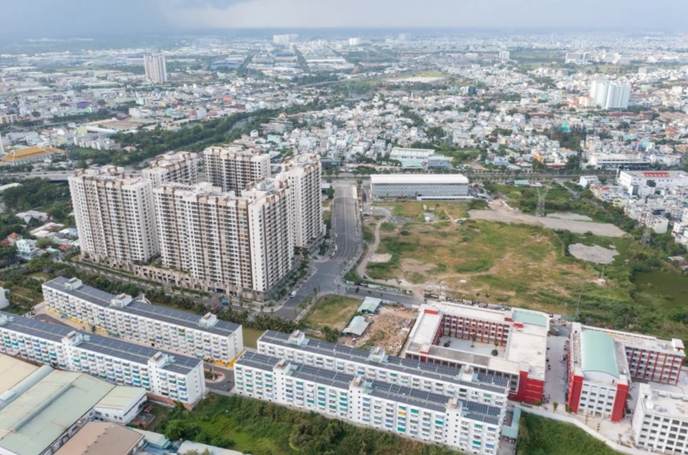 Nguồn cung căn hộ ở phía Tây TP.HCM sụt giảm mạnh. Ảnh minh họa: PLO phía tây tp.hcm