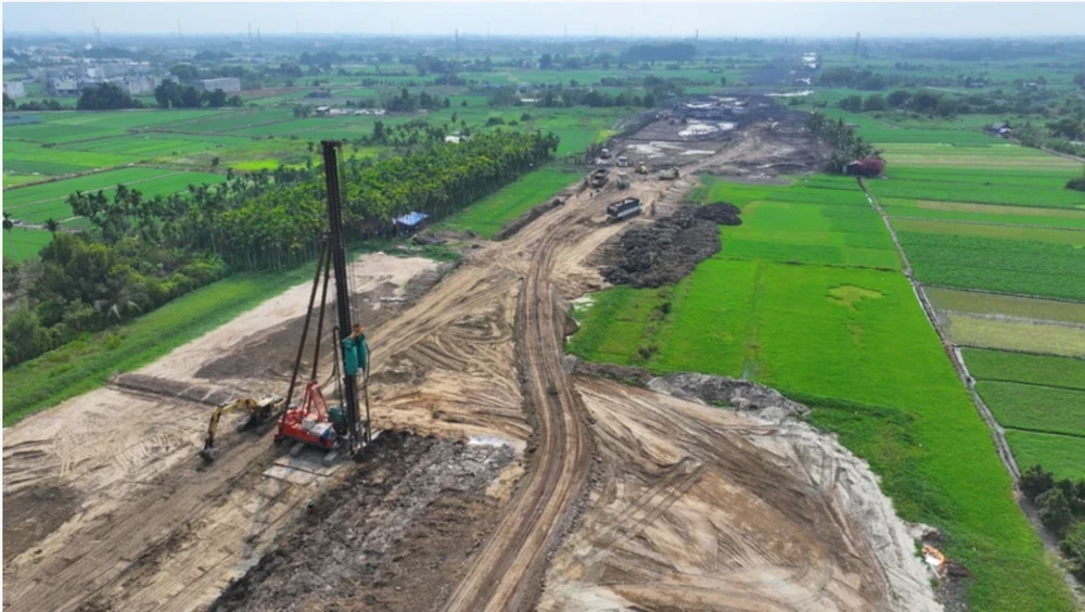 Dự thảo đề xuất thu phí đối với 6 nhóm dữ liệu trên hệ thống thông tin quốc gia về đất đai. Ảnh minh họa: HOÀNG GIANG ĐẤT ĐAI